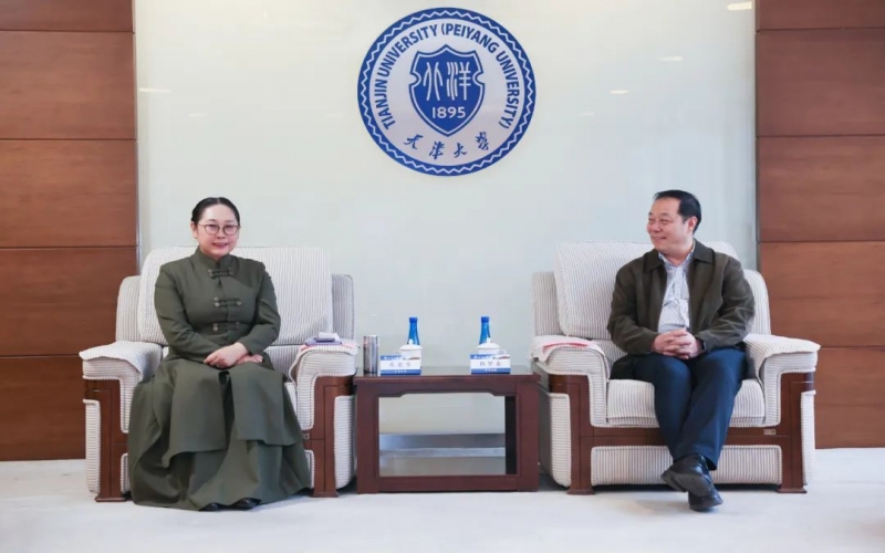 張榮華主席應(yīng)邀出席天津大學(xué)創(chuàng)業(yè)大講堂活動，張君婷總裁作主題演講