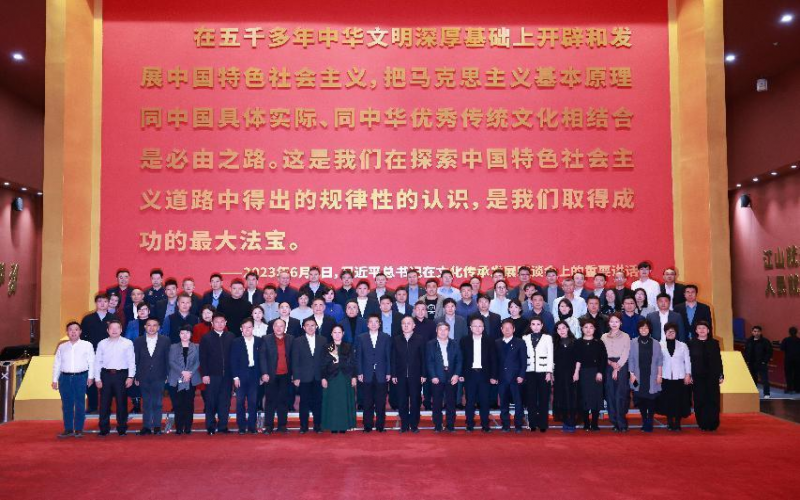 天津企聯企業(yè)家新春座談會在榮程時代記憶舉辦