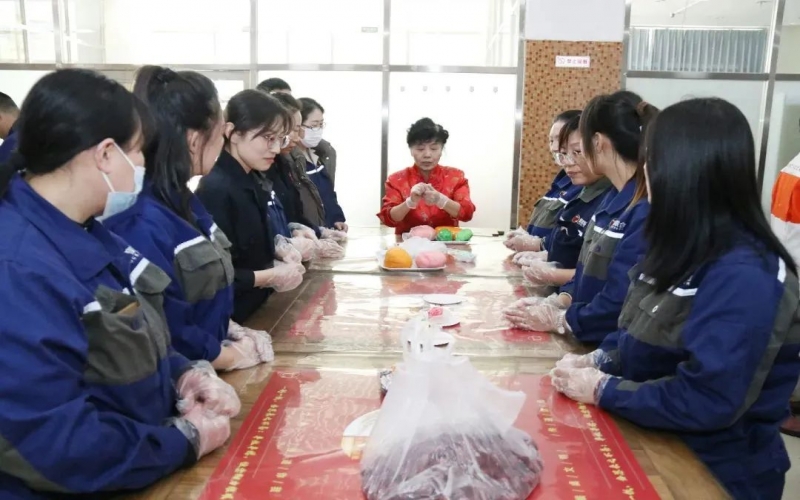 巧手捏面塑 指尖傳非遺！榮程鋼鐵這場活動超有趣