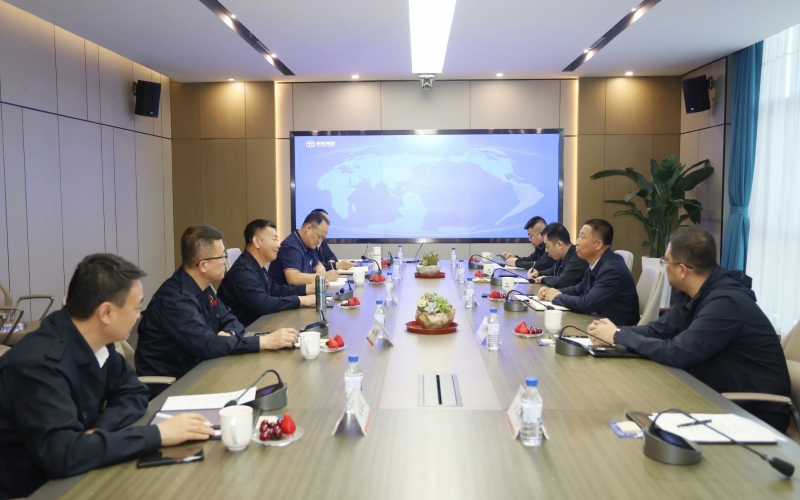 鄂托克旗委副書記、政府旗長蘇智雄到榮程集團(tuán)考察交流