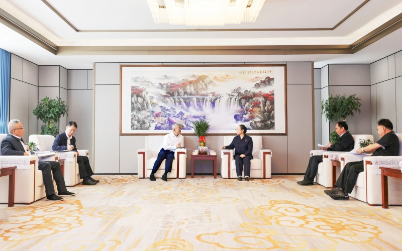國網(wǎng)天津市電力公司董事長、黨委書記郭銘群深入榮程集團(tuán)走訪調(diào)研